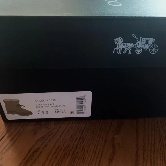 Coach Winter Boots - Picture 13 of 16